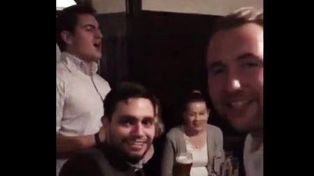 CDU «Τίμησαν» τη Νύχτα των Κρυστάλλων με ναζιστικό εμβατήριο