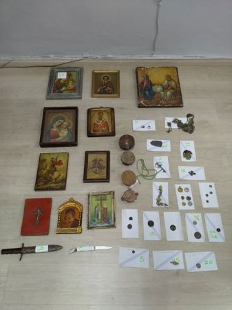 Ιωάννινα: Συνελήφθη ζευγάρι αρχαιοκαπήλων (Εικόνες)