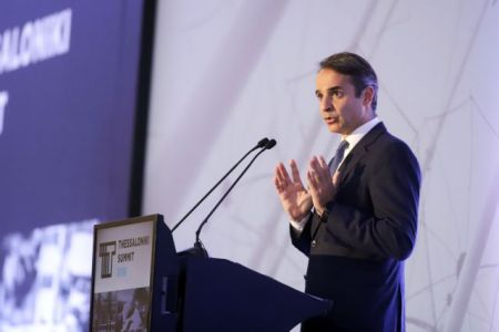 Μητσοτάκης: Η παροχολογία Τσίπρα νεκρανασταίνει το «Τσοβόλα δώστα όλα»