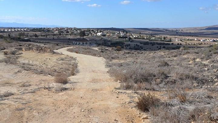 Κύπρος: Ο τουρκικός κατοχικός στρατός εμπόδισε Ελληνοκύπριους γεωργούς να φτάσουν στα χωράφια τους