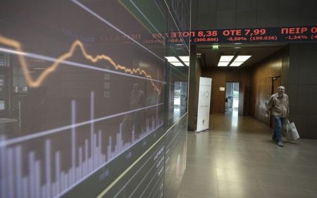 €4,5 δισ. ζημιές στις τραπεζικές μετοχές