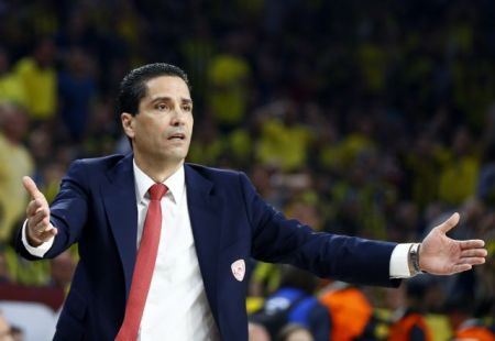 Ανακοινώθηκε από την Μακάμπι ο Σφαιρόπουλος