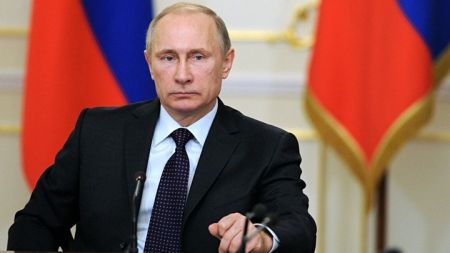 Πούτιν: Το Κρεμλίνο δεν είχε ουδεμία ανάμιξη στις Προεδρικές εκλογές των ΗΠΑ