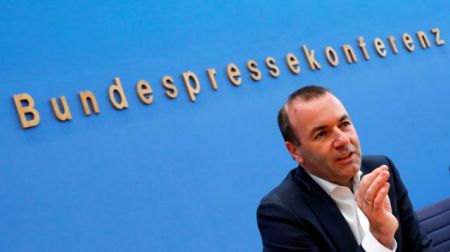 Βέμπερ : Ο Τσίπρας είπε αρκετά ψέματα για να γίνει πρωθυπουργός