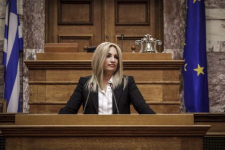 Οι προτάσεις Γεννηματά για την οικονομική βιωσιμότητα και η κριτική σε ΣΥΡΙΖΑΝΕΛ – ΝΔ