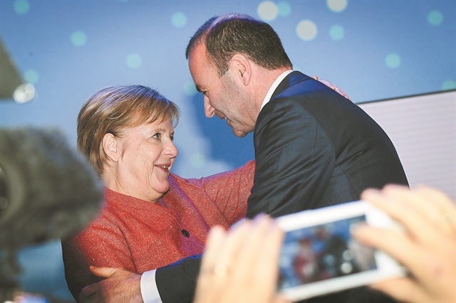 Η ευρωπαϊκή Δεξιά ψάχνει εταίρους κατά της Ακροδεξιάς και των λαϊκιστών