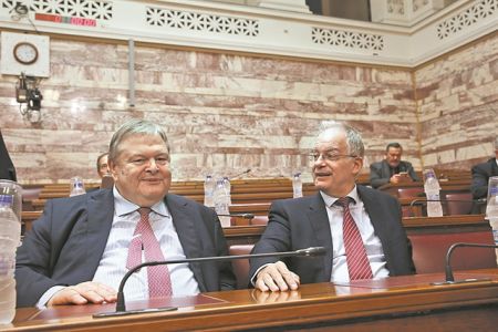 Το άρθρο 16 κρίνει την αναθεώρηση