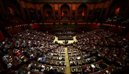Κομισιόν: Νon στον ιταλικό προϋπολογισμό