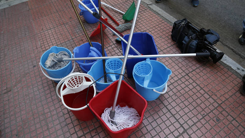 Δικαστές και εισαγγελείς για την 53χρονη καθαρίστρια: Φταίει ο παρωχημένος νόμος