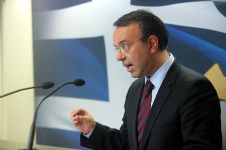 Σταϊκούρας: Σε παραλυτική στασιμότητα η ελληνική οικονομία