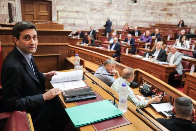 Προϋπολογισμός 2019 – Βουλή: Ανταλλαγή πυρών στην συνεδρίαση της Επιτροπής Οικονομικών