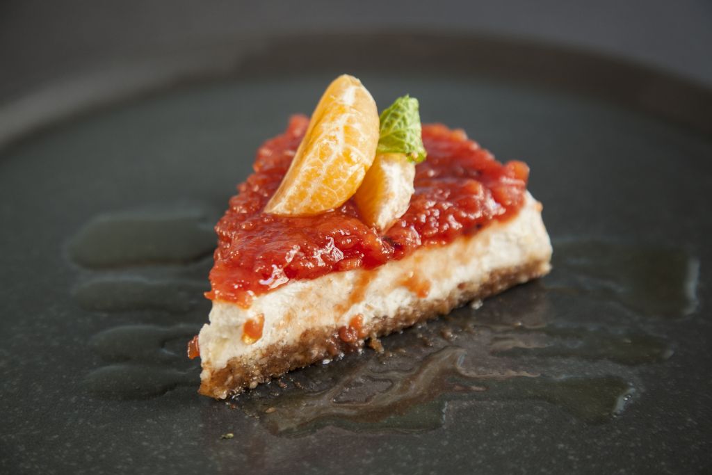 Τσίζκεϊκ με σύκα, κρέμα βανίλιας και μαρμελάδα κυδώνι με μπαχαρικά