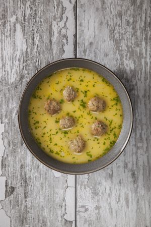 Γιουβαρλάκια με ρεβίθια