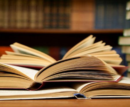 Μια νέα εκπομπή για το βιβλίο στο κανάλι της Βουλής