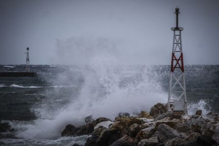 Η «Πηνελόπη» δένει τα πλοία στα λιμάνια
