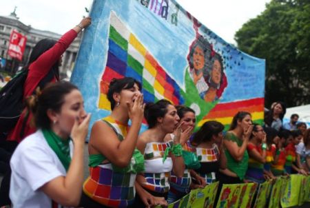 Μπούενος Άιρες: Χιλιάδες πολίτες διαδήλωσαν κατά της G20 (εικόνες)