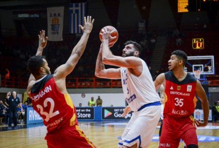 Συνέχισε αήττητη η «επίσημη αγαπημένη» με οδηγό τον Μπουρούση