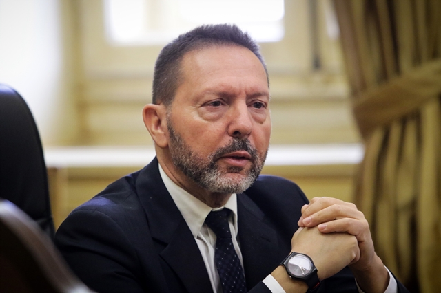 Ο Στουρνάρας, η Νουί και τα «κόκκινα» δάνεια