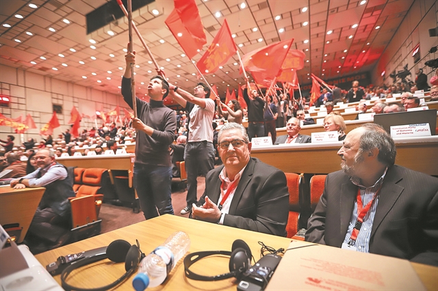 Ενας αιώνας αγώνων και αντιφάσεων