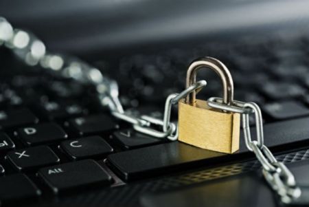 Ενας στους δύο Ευρωπαίους δεν γνωρίζει την αξία των προσωπικών του δεδομένων