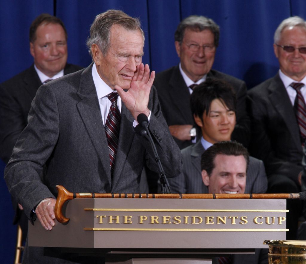 Αποχαιρέτησαν τον Τζορτζ Μπους Τραμπ, Ομπάμα και Κλίντον