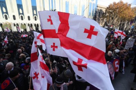 Γεωργία: Χιλιάδες πολίτες κατά του αποτελέσματος των προεδρικών εκλογών