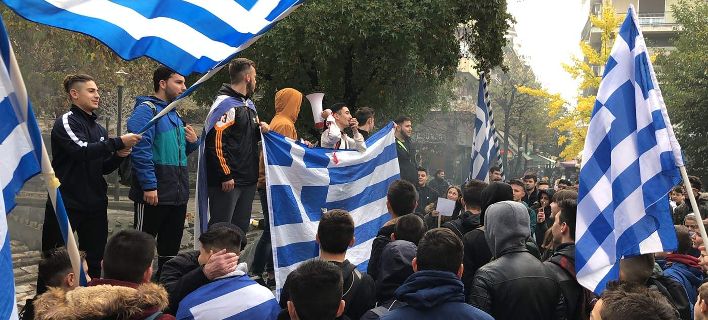 Τώρα φακελώνουν τους μαθητές!