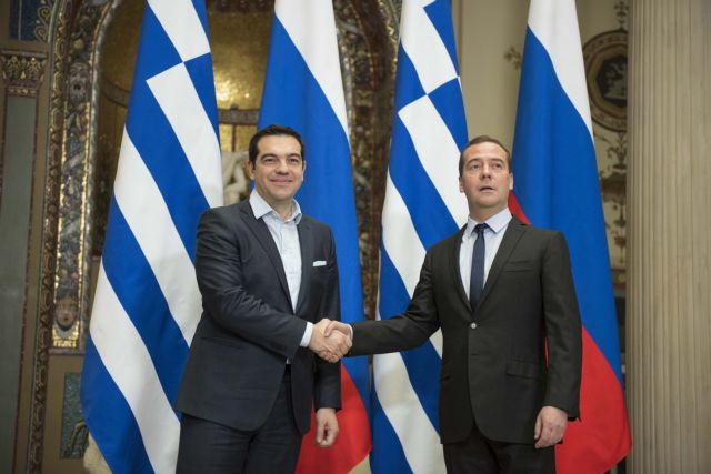 Μεντβέντεφ – Τσίπρας: Συνάντηση με επίκεντρο θέματα εμπορίου, οικονομικής συνεργασίας και ενέργειας