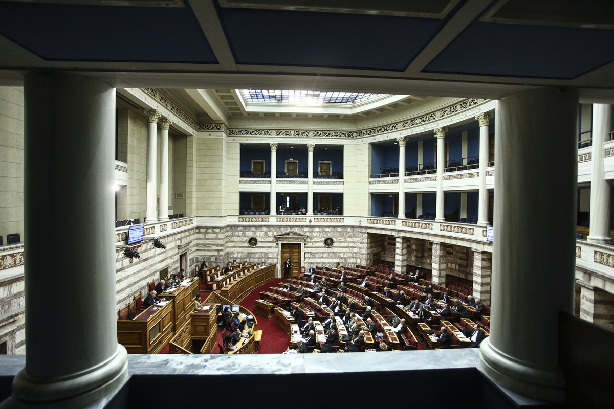 Βουλή: Ανοιξε η συζήτηση στην Επιτροπή Αναθεώρησης του Συντάγματος για ΠτΔ και δημοψηφίσματα