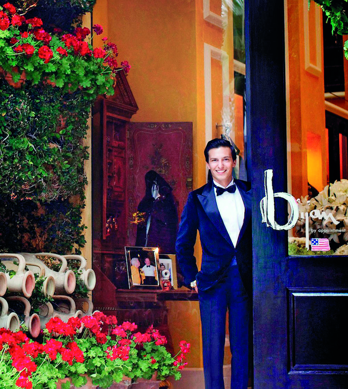 House of BijanΕργα τέχνης που φοριούνται