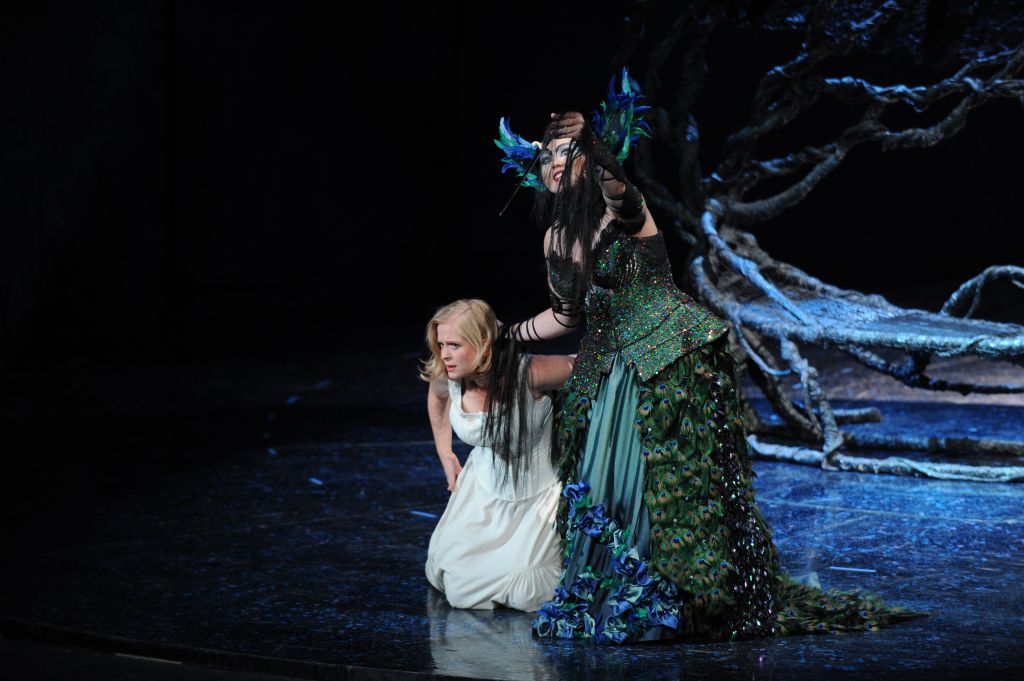 Φαντασμαγορία στις Οπερες του πλανητη