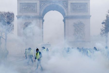 Γαλλικός Τύπος: «Κίτρινος» συναγερμός – Θα καεί πάλι το Παρίσι;