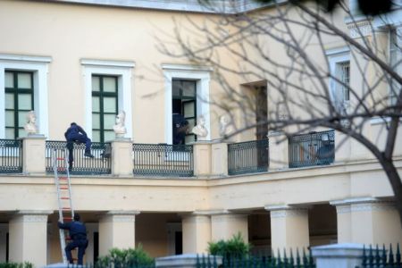 Λέκκας για το μαχαίρωμα στο ΕΚΠΑ: Θα προασπίσουμε με κάθε μέσο την ασφάλεια των φοιτητών