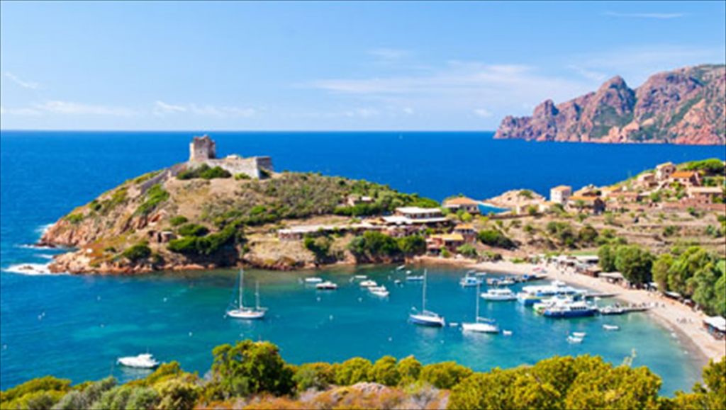 Σε κόκκινο συναγερμό λόγω ισχυρών ανέμων και ραγδαίων βροχοπτώσεων η Κορσική