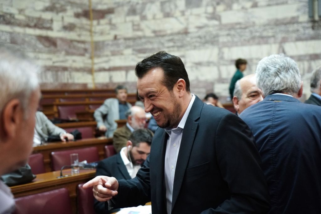 Τι απαντά ο Νίκος Παππάς για τον φίλο του, Μανώλη Πετσίτη