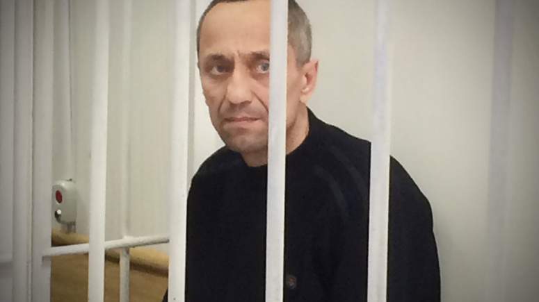 Για ακόμη 59 φόνους καταδικάστηκε ο ρώσος, πρώην αστυνομικός, με το τσεκούρι  και το σφυρί