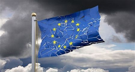 Ευρώπη: Τρομάζει η κρίση της Δημοκρατίας