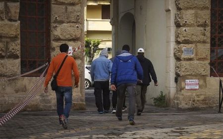 Ερευνα για τον ξυλοδαρμό του 19χρονου Αυλώνα – Μεταφέρεται σε άλλη φυλακή