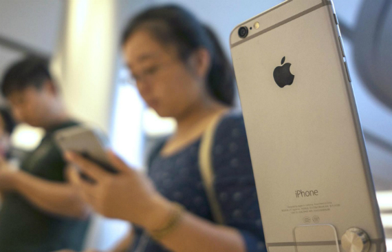 Επίδειξη δύναμης Πεκίνου σε ΗΠΑ: Μπλόκο για τα iphone στην κινεζική αγορά