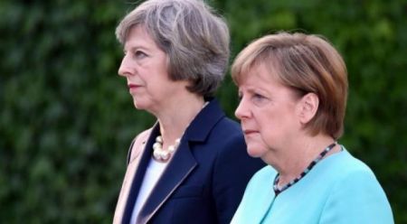 Συνάντηση Μέρκελ-Μέι στο Βερολίνο