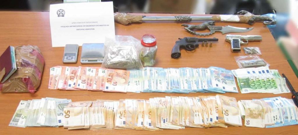 Εξάρθρωση κυκλώματος διακίνησης ναρκωτικών στο ΑΠΘ
