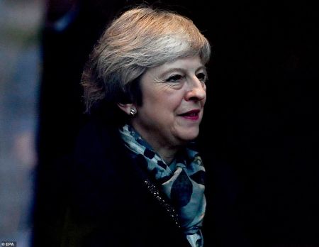 Μέι : Θα δώσω την μάχη με όλες μου τις δυνάμεις