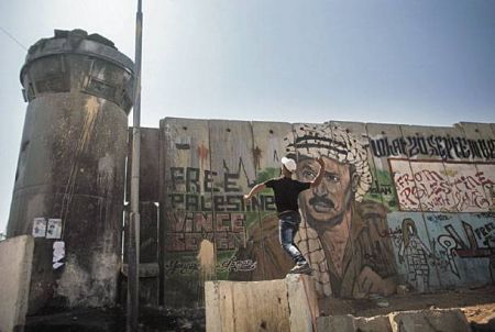 Το Ισραήλ έκλεισε όλες τις εισόδους-εξόδους της Ραμάλα μετά την αιματηρή επίθεση της  Χαμάς