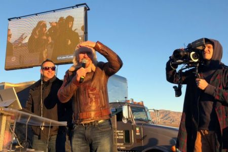 Aπόλυτα επιτυχής  η δοκιμαστική πτήση του διαστημικού τουριστικού σκάφους της Virgin Galactic