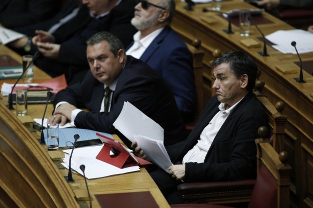 ΚΚΕ καλεί Τσακαλώτο-Καμμένο να καταβάλουν άμεσα τις οφειλόμενες αποδοχές στους εργαζομένους των ΕΑΣ