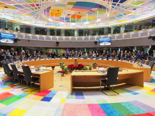 Bloomberg: Tι σχεδιάζουν οι ευρωπαίοι ηγέτες για τα σύνορα της ιρλανδίας