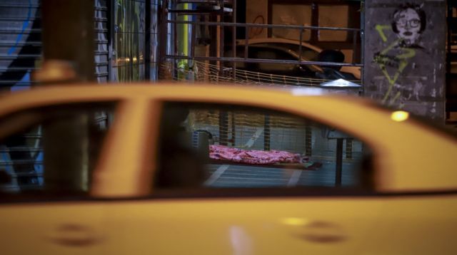 Eurostat: Φτωχοποίηση των ελλήνων στα χρόνια της κρίσης