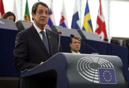 Κυπριακό: Κρίσιμες συναντήσεις Αναστασιάδη και Ακιντζί