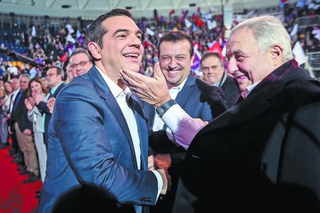 Καζάνι που βράζει το Μέγαρο Μαξίμου