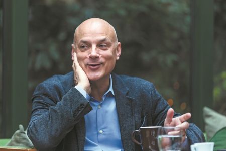 Ντάνιελ Μέντελσον: «Ζούμε το τέλος του πολιτισμού όπως τον ξέραμε»